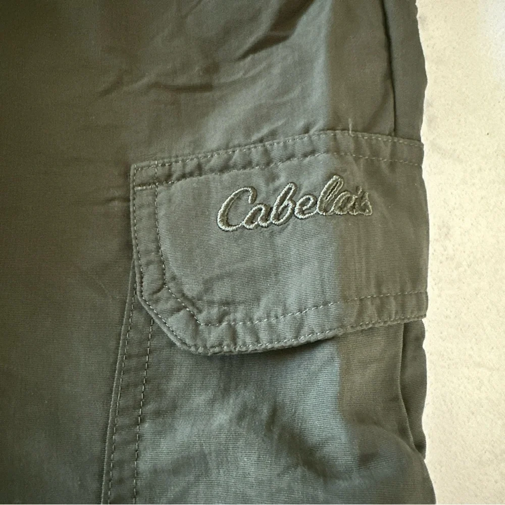 Cabela’s Cargo Classic‎ Fit Pants Mens 42X32 Zip Off Shorts Belted Hiking Green